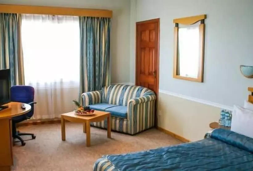 Fotos del hotel The Crescent Beach  & Leisure Resort:  18