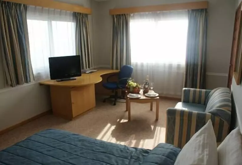 Fotos del hotel The Crescent Beach  & Leisure Resort:  7