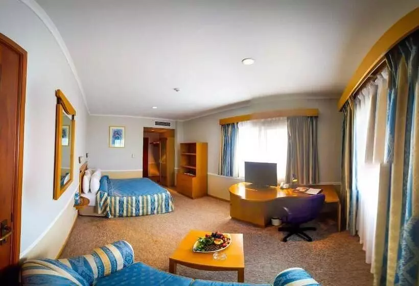 Fotos del hotel The Crescent Beach  & Leisure Resort:  16