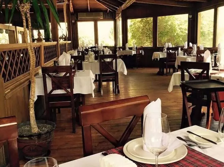 Fotos del hotel The Crescent Beach  & Leisure Resort:  4