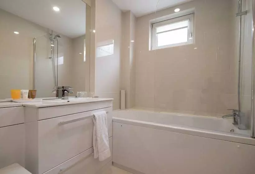 Fotos del hotel Regency Park Hotel, Health Club & Spa:  17