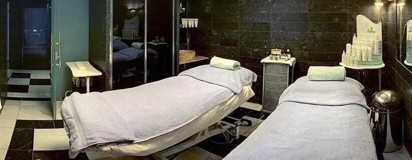 Fotos del hotel The Empire  & Spa:  24