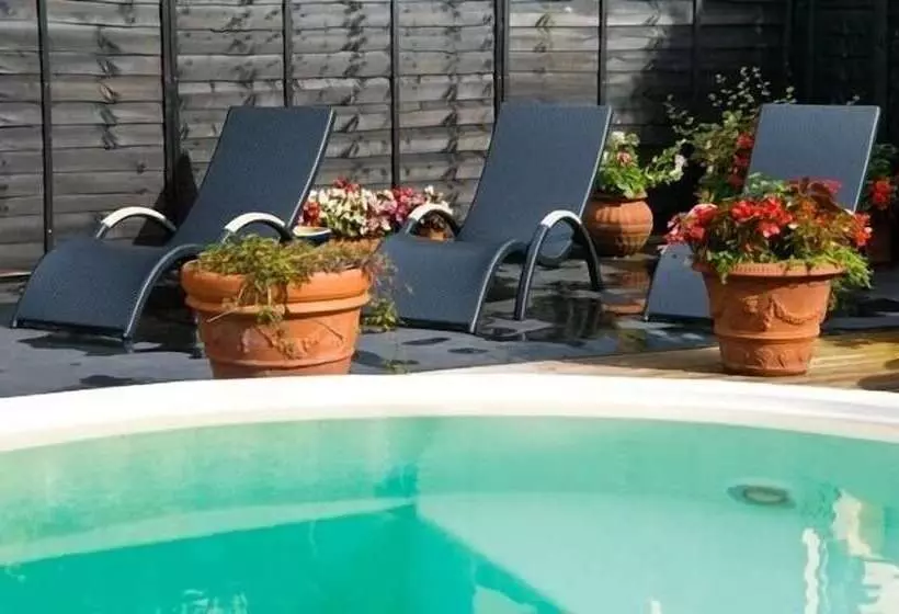 Fotos del hotel The Empire  & Spa:  13