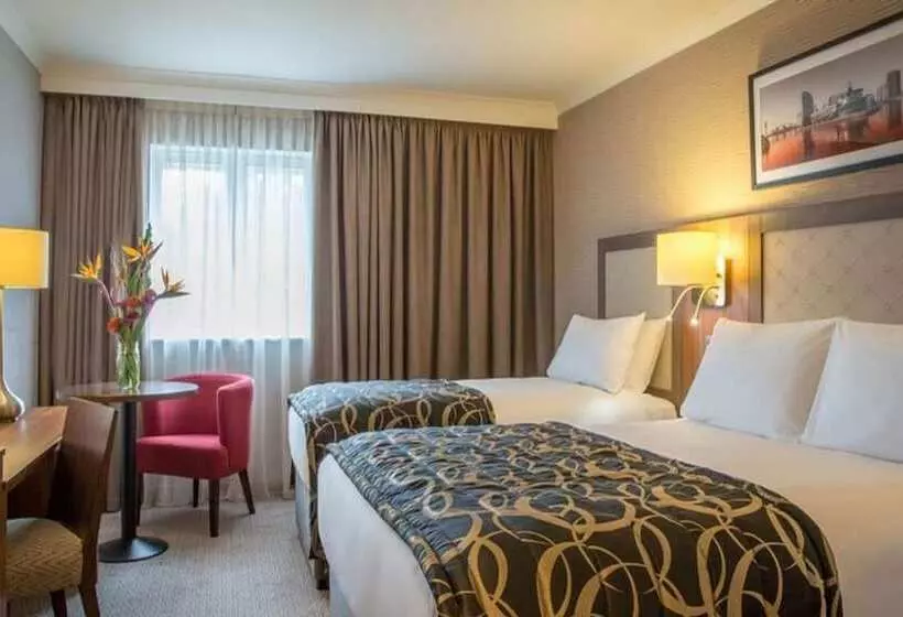 Clayton Hotel Manchester Airport