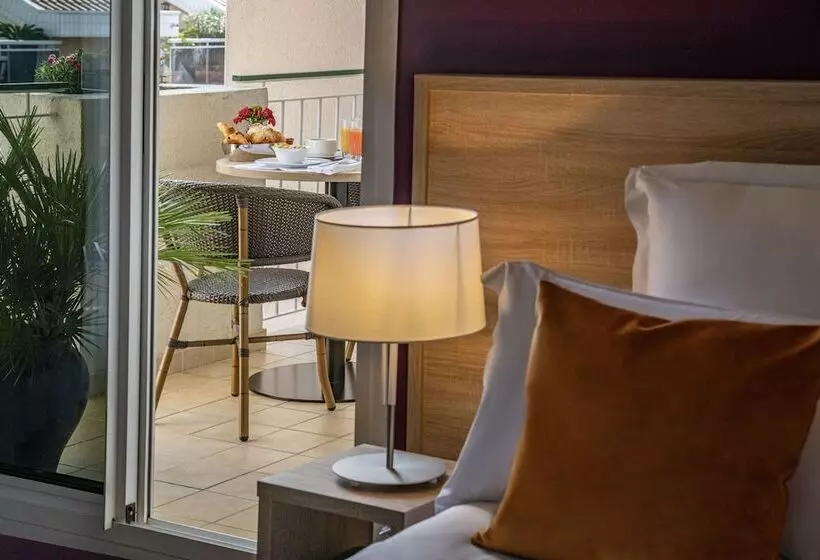 Fotos del hotel Amarante Cannes:  25