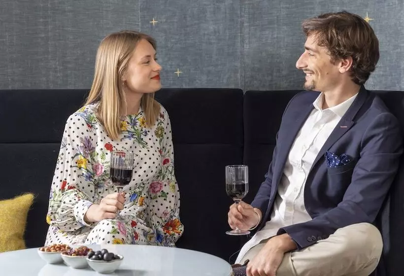 Fotos del hotel Louvre Montana:  19