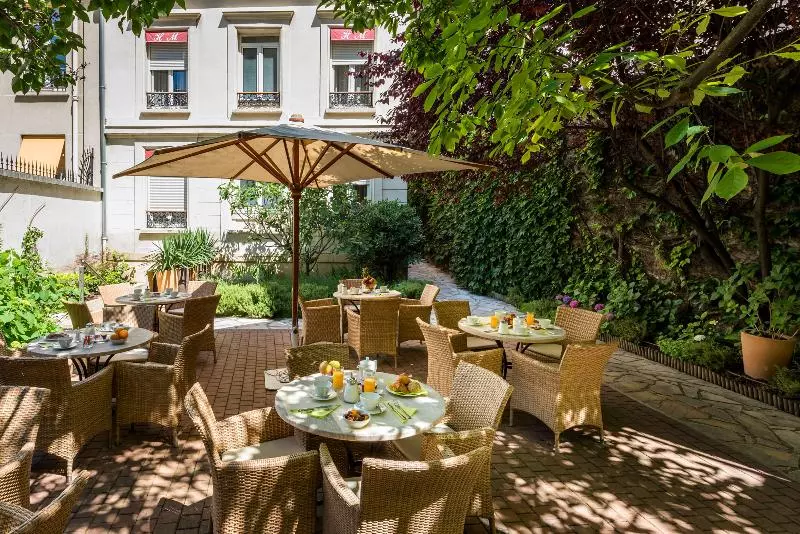 Fotos del hotel Hôtel Magellan:  7