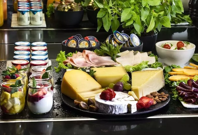 Fotos del hotel Maxim Folies:  7