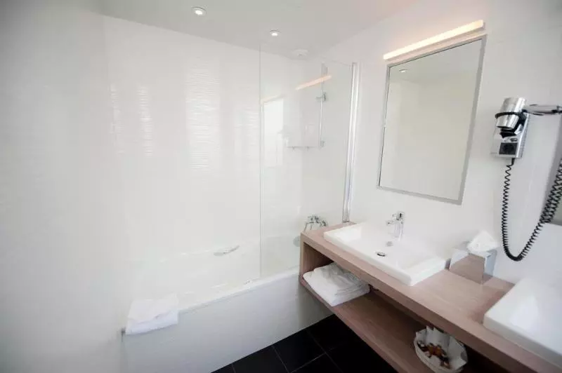 Fotos del hotel Hôtel Saintcharles:  6