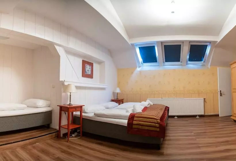 Fotos del hotel Safestay Berlin:  8