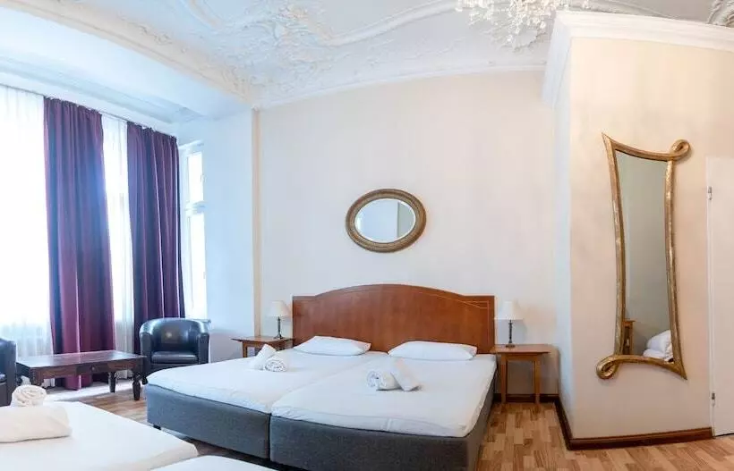 Fotos del hotel Safestay Berlin:  7
