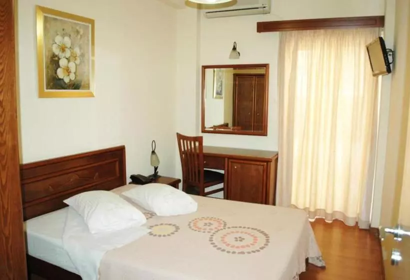 Fotos del hotel Omiros:  9