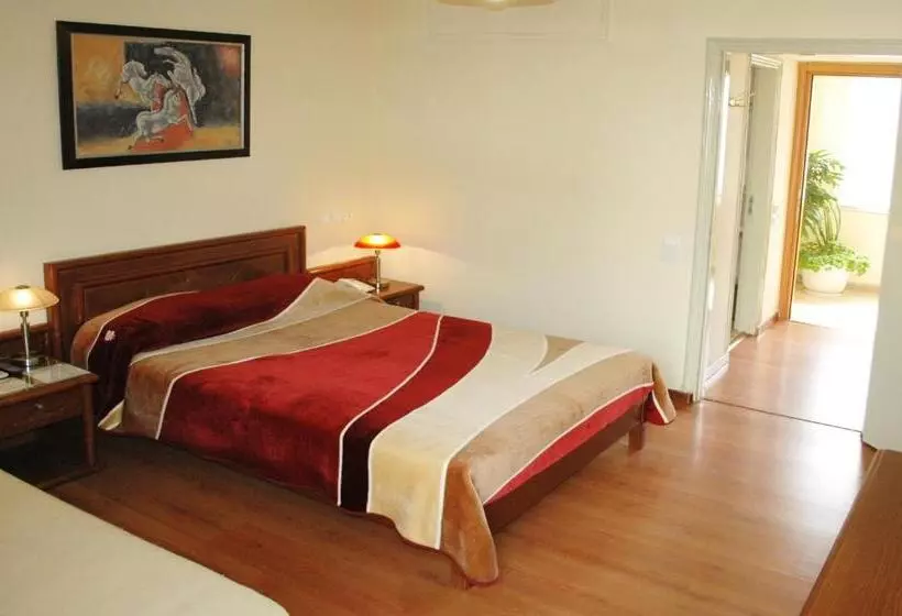 Fotos del hotel Omiros:  2