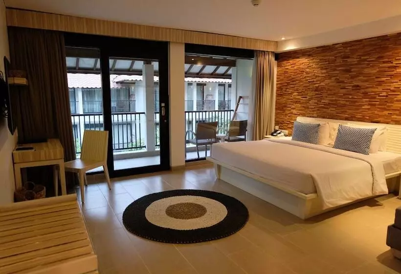 Away Bali Legian Camakila Resort