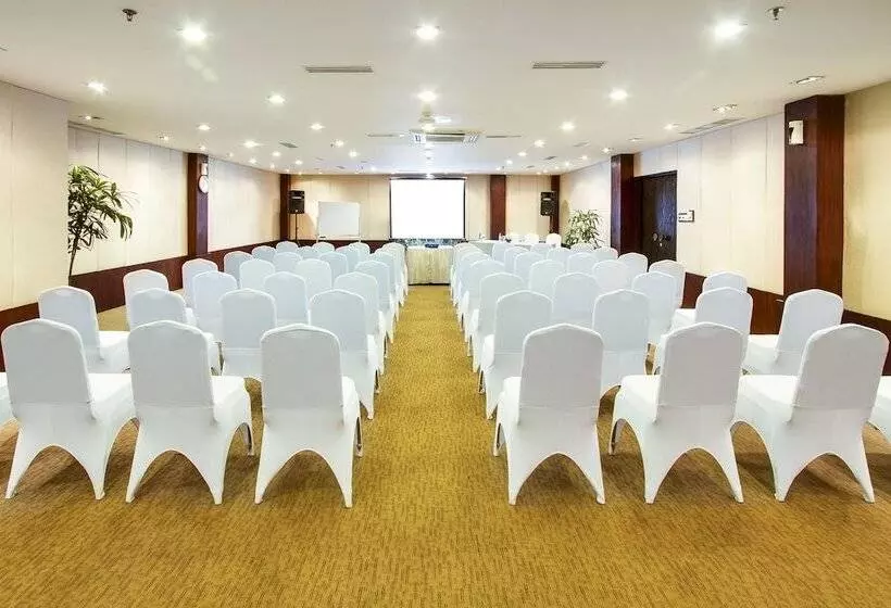 Fotos del hotel Away Bali Legian Camakila Resort:  9