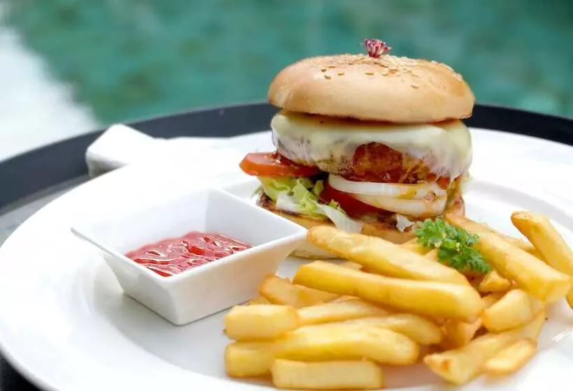 Fotos del hotel Away Bali Legian Camakila Resort:  2