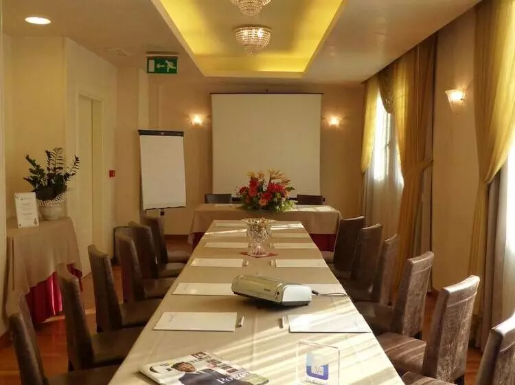 Fotos del hotel Ih Hotels Padova Admiral:  12