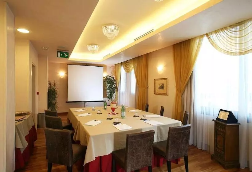 Fotos del hotel Ih Hotels Padova Admiral:  18