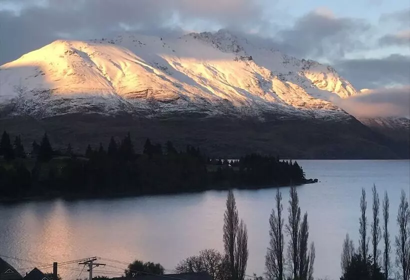 Fotos del hotel Earnslaw Lodge:  24