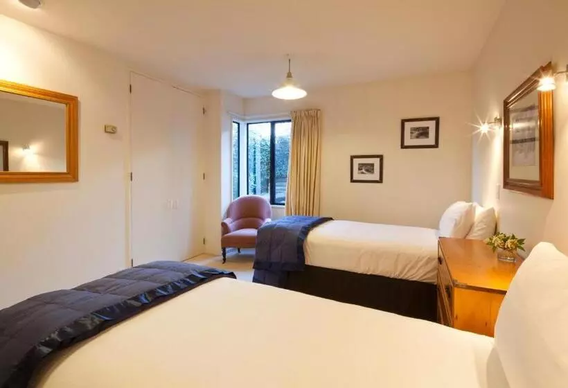 Apartments At Spinnaker Bay