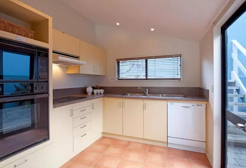 Fotos del hotel Apartments At Spinnaker Bay:  10