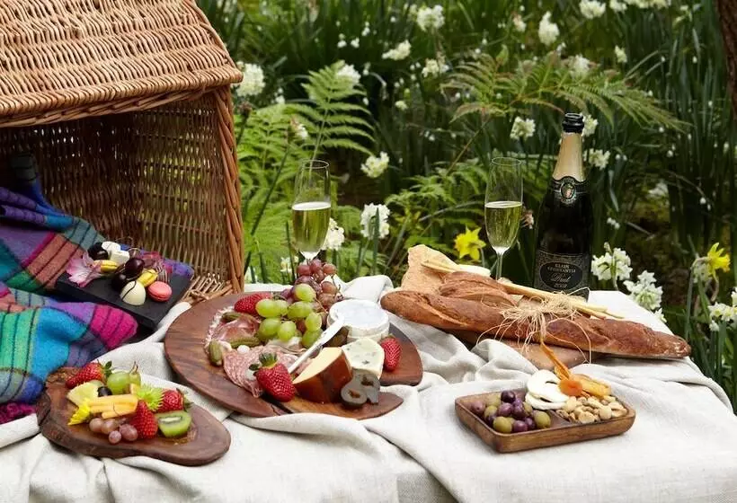 Fotos del hotel The Cellarshohenort:  9