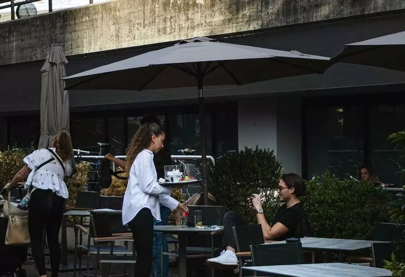 Fotos del hotel Montbrillant:  6