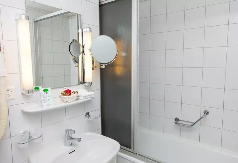 Fotos del hotel Montbrillant:  7