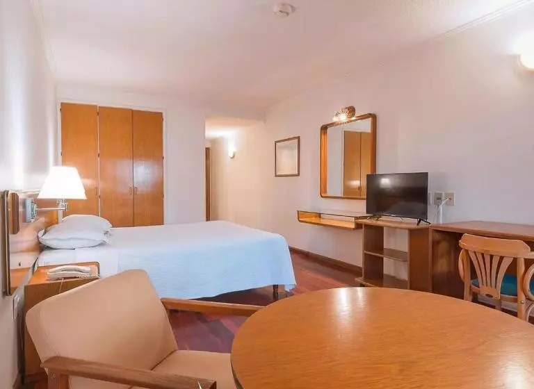 Fotos del hotel Balmoral Plaza:  2