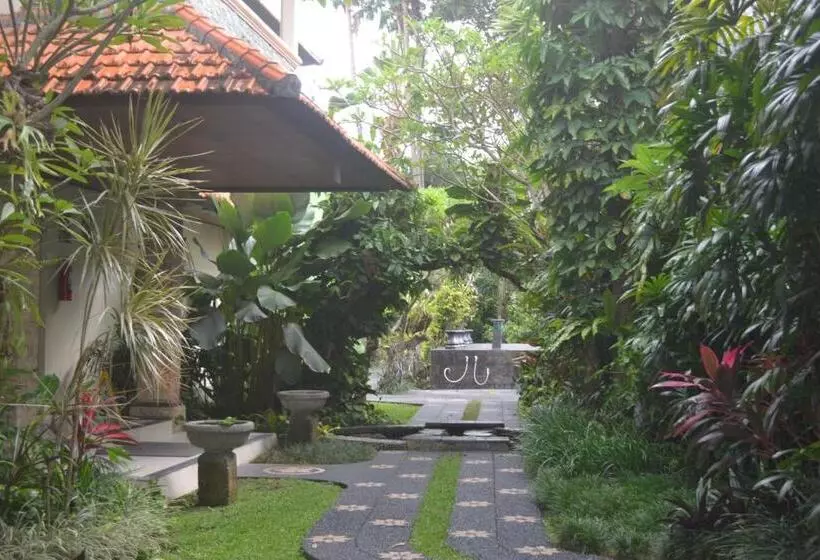 Fotos del hotel The Taman Ayu:  6