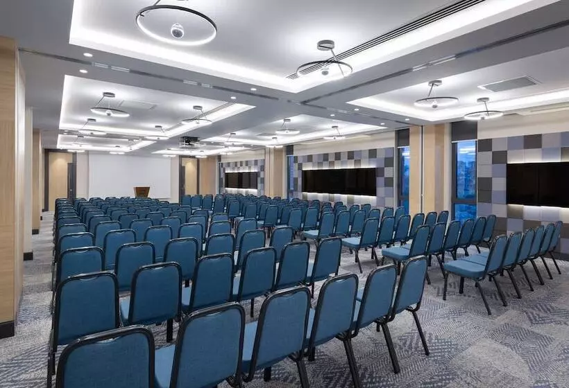 Fotos del hotel Courtyard By Marriott Chisinau:  3
