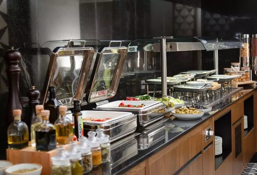 Fotos del hotel Courtyard By Marriott Chisinau:  19