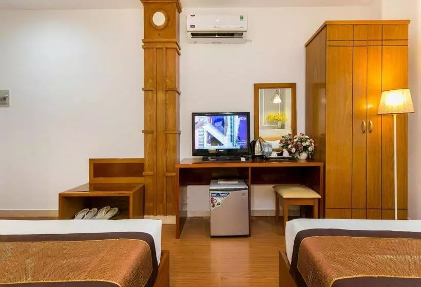 Fotos del hotel Symphony:  25