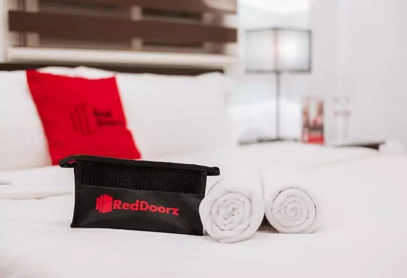 Fotos del hotel Reddoorz Plus Near Ust Manila:  14