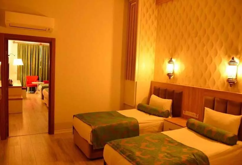 Fotos del hotel The Marilis Hill Resort  & Spa:  16
