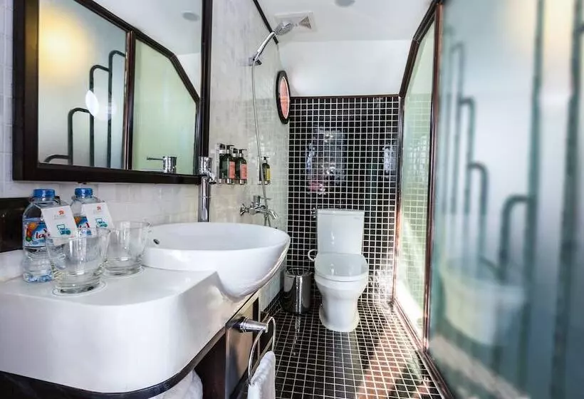 Fotos del hotel L Azalée Cruises:  4