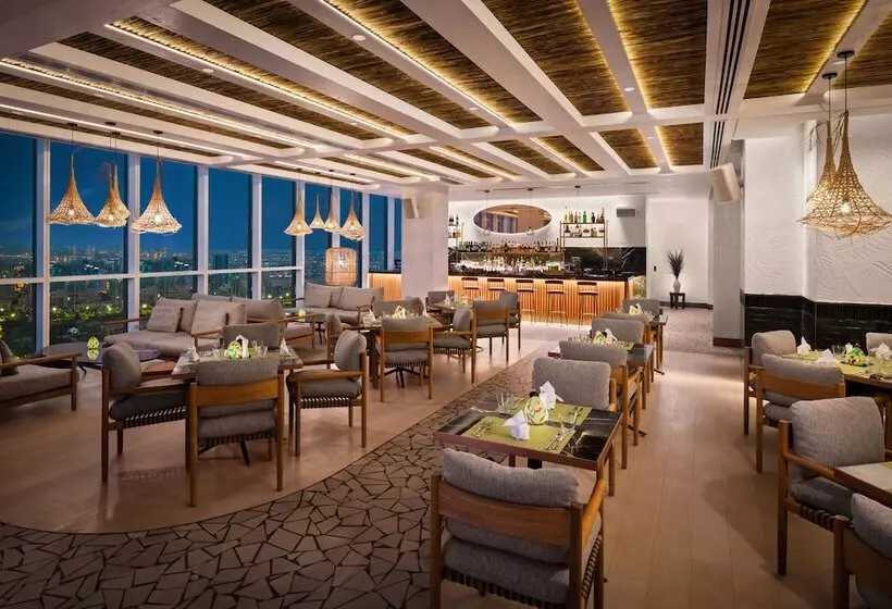 Fotos del hotel Taj Jumeirah Lakes Towers:  42