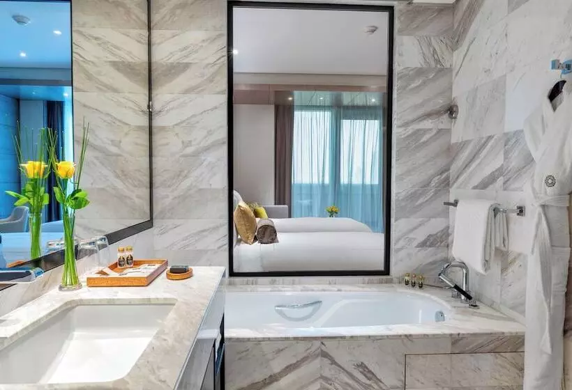Fotos del hotel Taj Jumeirah Lakes Towers:  50