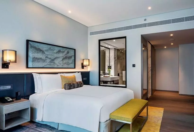 Fotos del hotel Taj Jumeirah Lakes Towers:  9