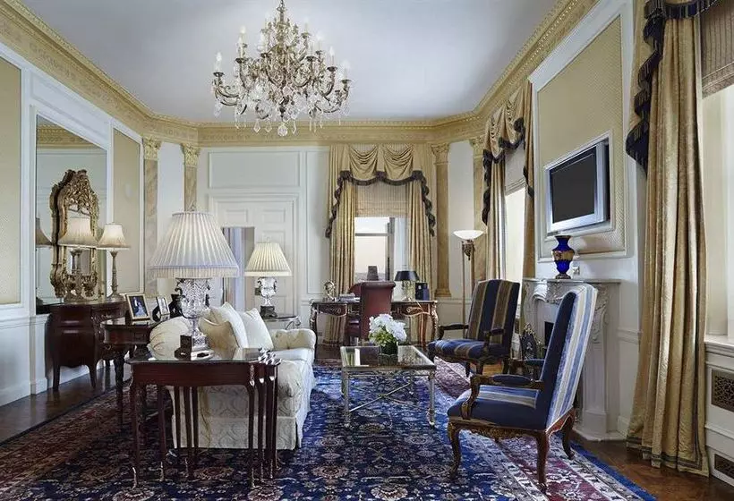 Fotos del hotel The Waldorf Towers:  22