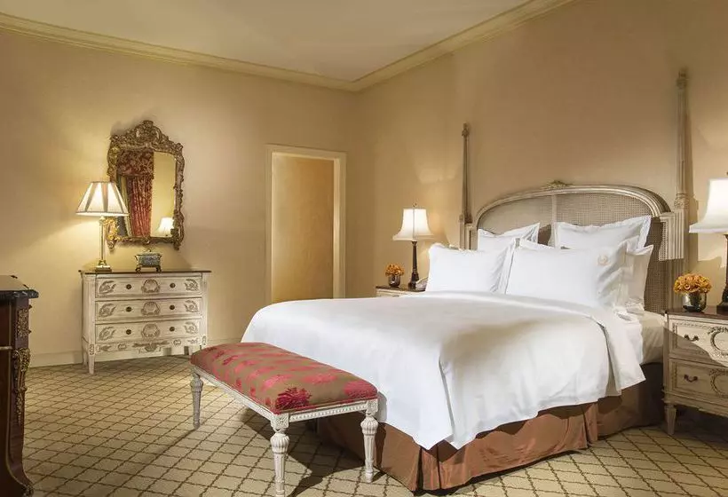 Fotos del hotel The Waldorf Towers:  5