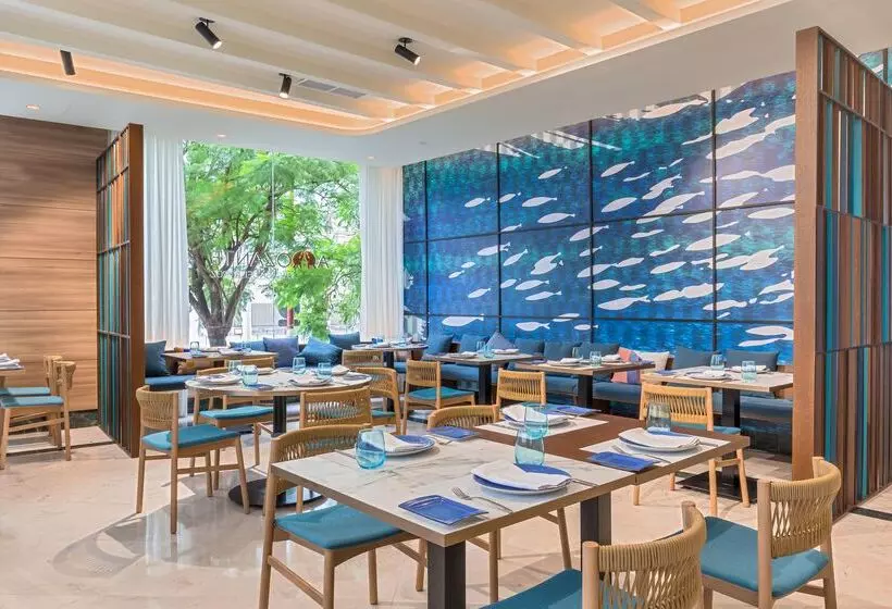 Fotos del hotel Occidental Sevilla Viapol:  13