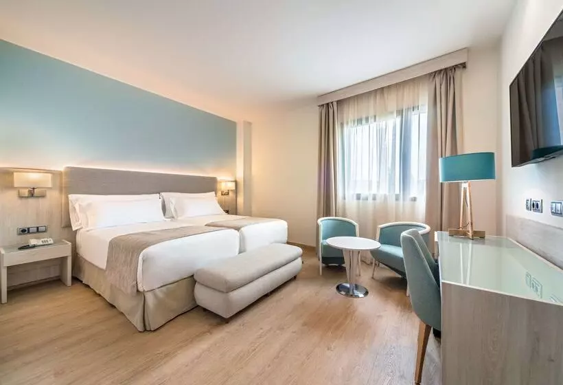 Fotos del hotel Occidental Sevilla Viapol:  22