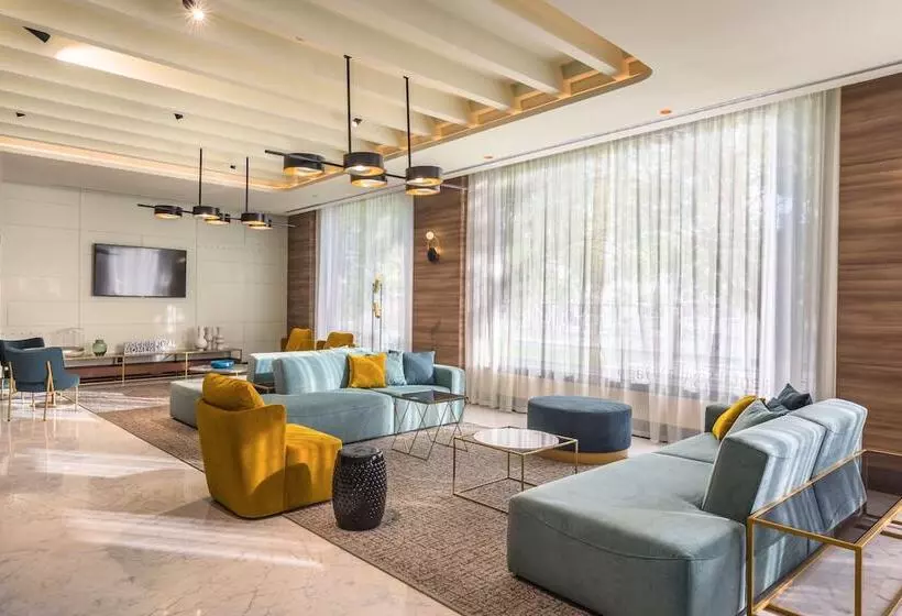 Fotos del hotel Occidental Sevilla Viapol:  25