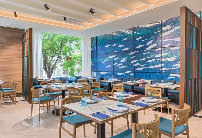 Fotos del hotel Occidental Sevilla Viapol:  16