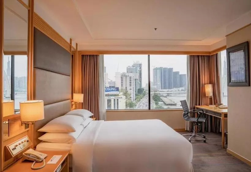 Fotos del hotel Renaissance Riverside  Saigon:  19