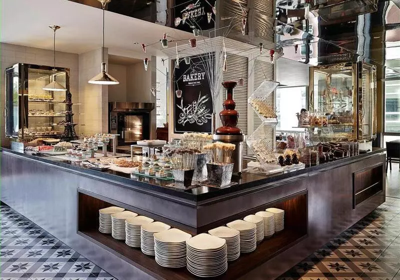 Fotos del hotel Sofitel Saigon Plaza:  4