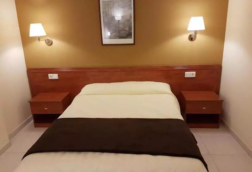 Fotos del hotel Guineu:  23