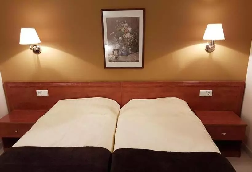 Fotos del hotel Guineu:  24