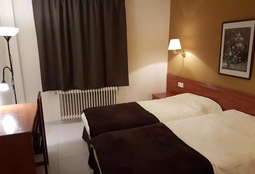 Fotos del hotel Guineu:  10